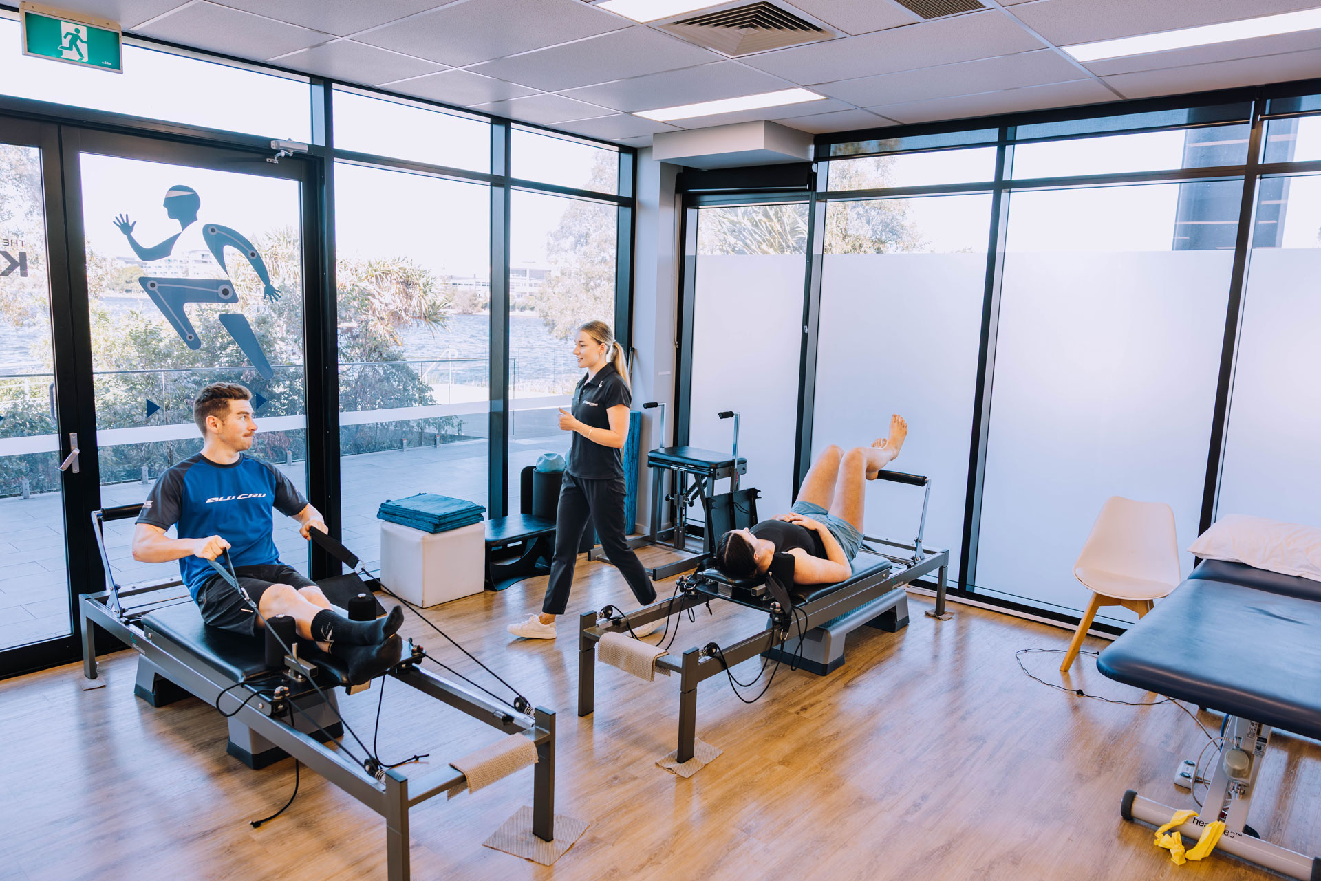 the knee joint sports physiotherapists